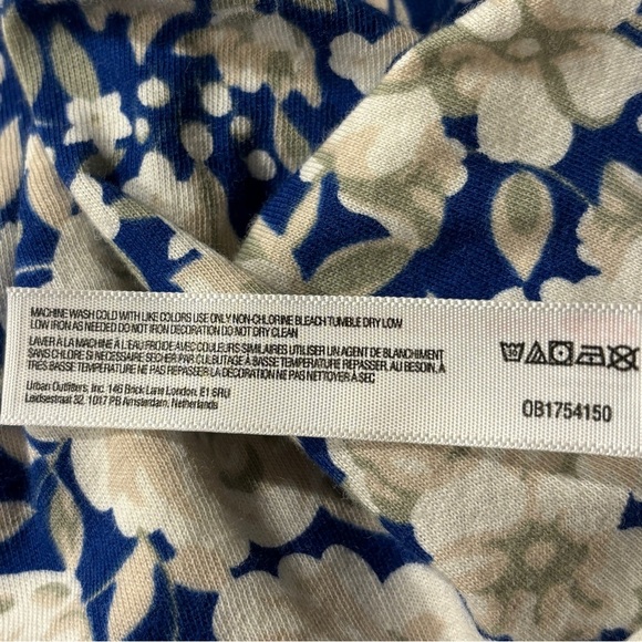 Free People FP Movement Inspire Printed Layer Tee Tie Dye Size Large - Picture 8 of 10